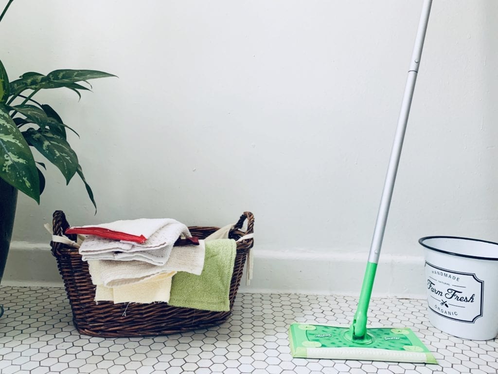 5 Ways to Make Your Own Reusable Swiffer Pads